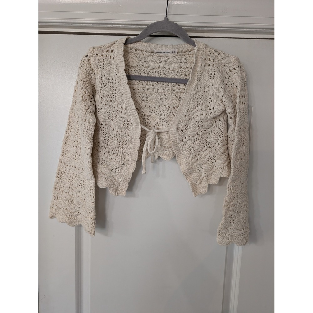 Moon & Madison Womens XS Cream Crochet Knit Cropped cottagecore bolero coastal